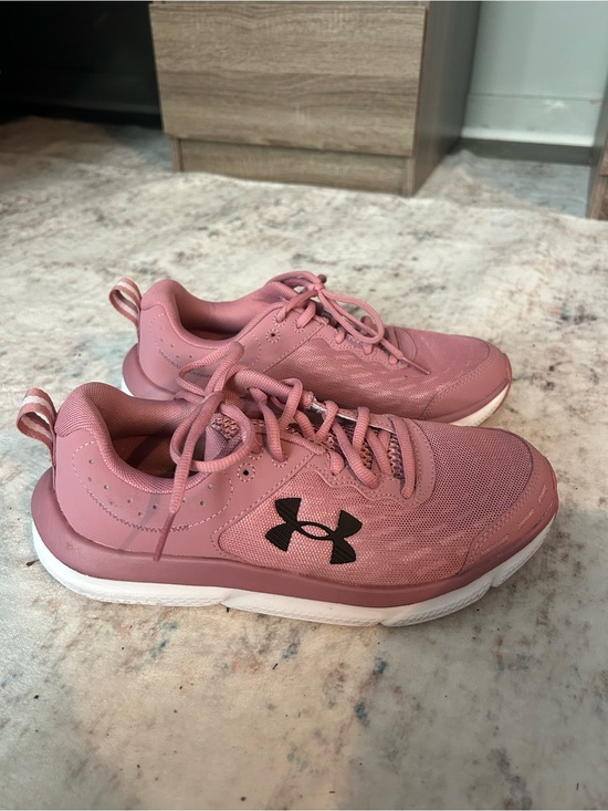 Under Armour Shoes - Under Armour Charged Assert 10 Women’s Running Shoes